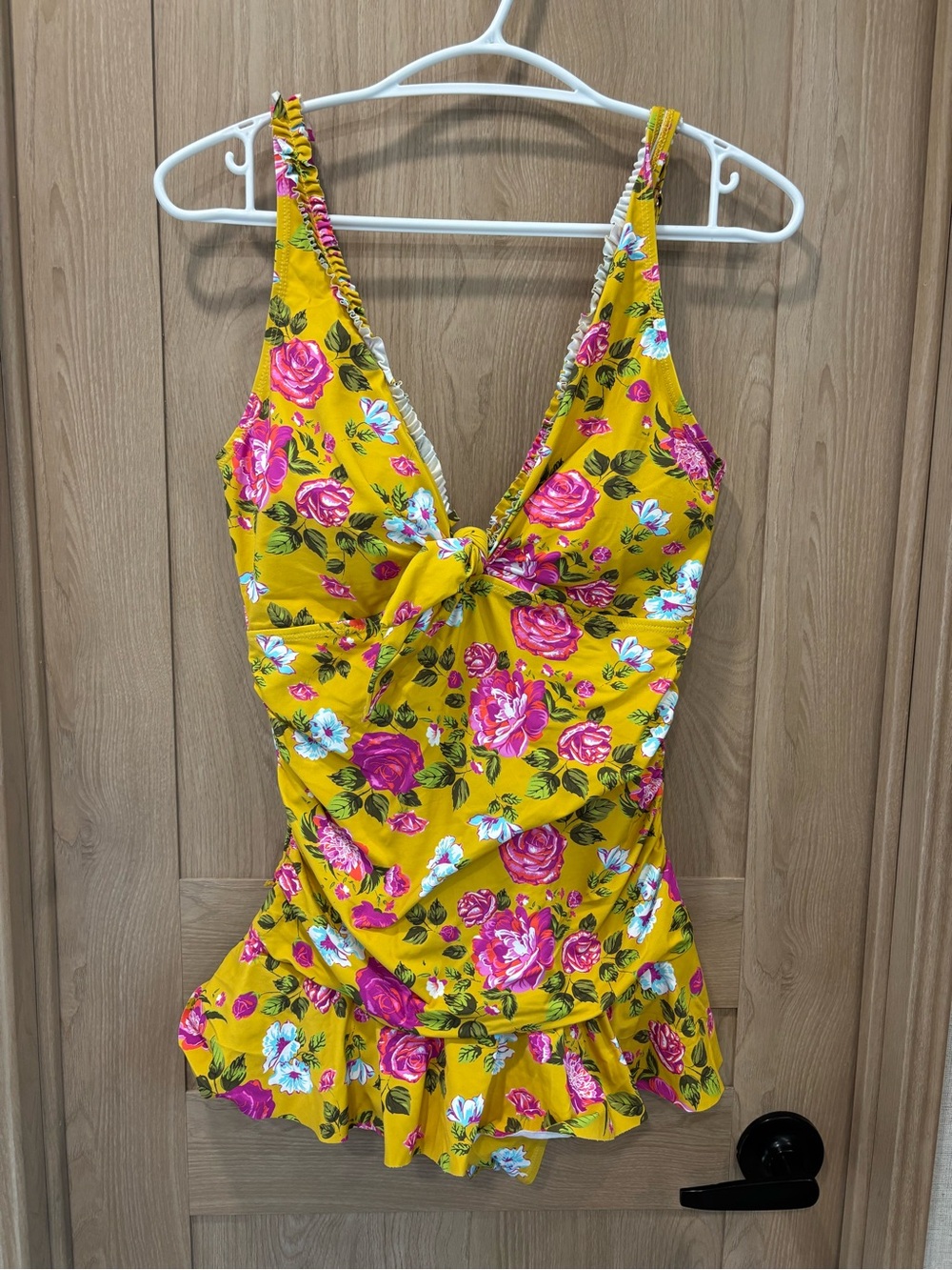 NWOT Betsy Johnson One Piece Bathing Suit Size L Floral Yellow Ruffles - Picture 2 of 5